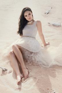 Isabelle Drummond feet photo thumbnail