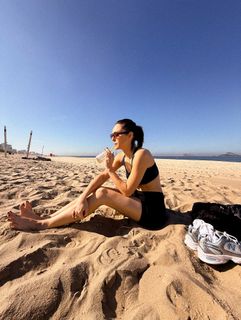 Isabelle Drummond feet photo thumbnail