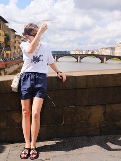 Isabelle Drummond feet photo thumbnail