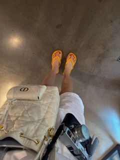 Isabelle Drummond feet photo thumbnail