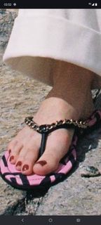 Isabelle Drummond feet photo 15