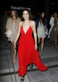Isabelle Fuhrman feet photo thumbnail