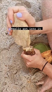Isabelle Fuhrman feet photo thumbnail