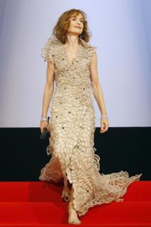 Isabelle Huppert feet photo thumbnail