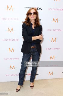 Isabelle Huppert feet photo thumbnail