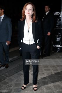 Isabelle Huppert feet photo thumbnail