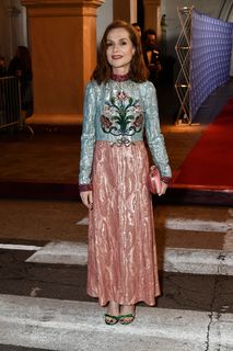 Isabelle Huppert feet photo thumbnail