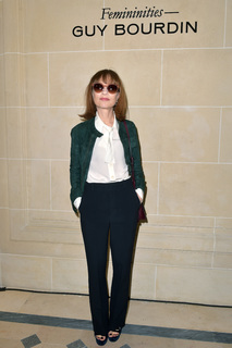 Isabelle Huppert feet photo thumbnail