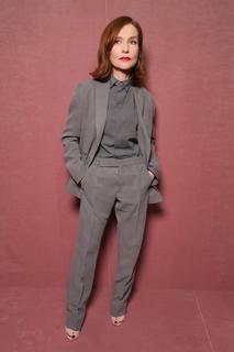 Isabelle Huppert feet photo thumbnail