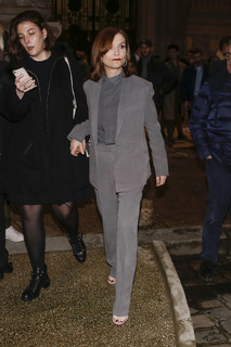 Isabelle Huppert feet photo thumbnail