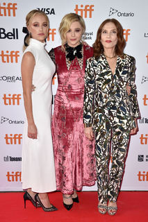 Isabelle Huppert feet photo thumbnail