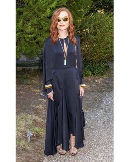 Isabelle Huppert feet photo thumbnail