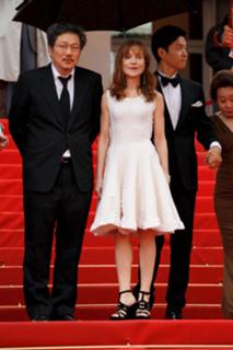 Isabelle Huppert feet photo thumbnail
