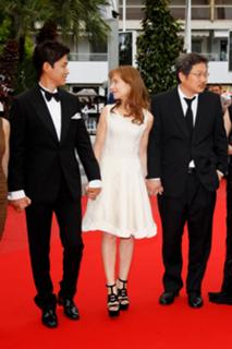 Isabelle Huppert feet photo thumbnail