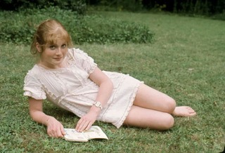 Isabelle Huppert feet photo thumbnail