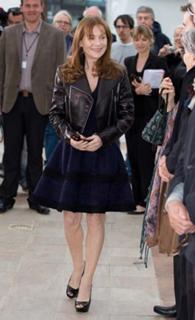 Isabelle Huppert feet photo thumbnail