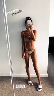 Isabelle Mathers feet photo 9