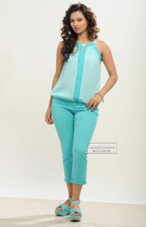Isha Chawla feet photo 3