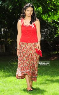 Isha Chawla feet photo 14