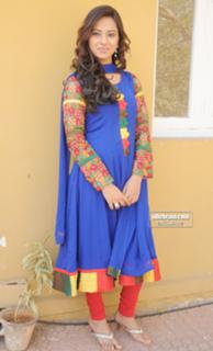 Isha Chawla feet photo 9