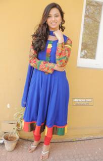 Isha Chawla feet photo 3