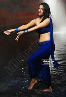 Isha Chawla feet photo 3