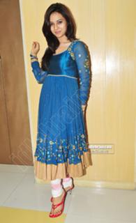 Isha Chawla feet photo 12