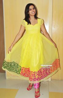 Isha Chawla feet photo 2