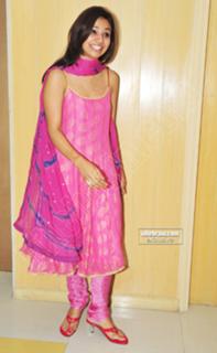 Isha Chawla feet photo 20