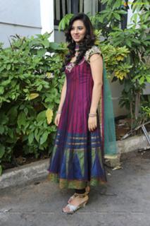 Isha Chawla feet photo 5