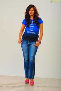 Isha Chawla feet photo 17