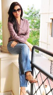 Isha Chawla feet photo 9