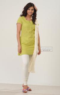 Isha Chawla feet photo 14