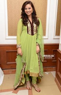 Isha Chawla feet photo 13