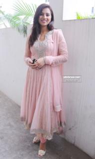 Isha Chawla feet photo 1