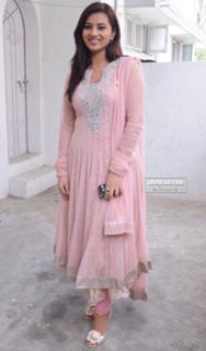 Isha Chawla feet photo 18
