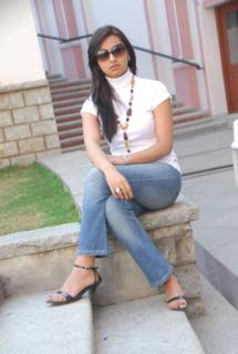 Isha Chawla feet photo 10