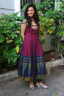 Isha Chawla feet photo 6