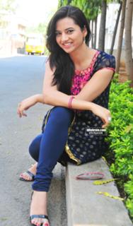 Isha Chawla feet photo 18