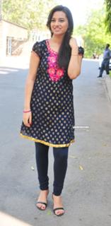 Isha Chawla feet photo 14
