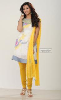 Isha Chawla feet photo 1