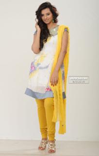 Isha Chawla feet photo 20