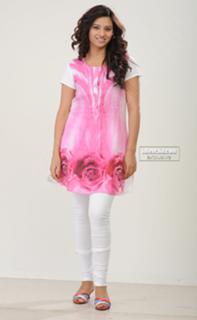 Isha Chawla feet photo 11