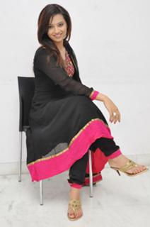 Isha Chawla feet photo 15