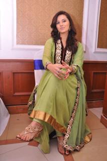 Isha Chawla feet photo 19