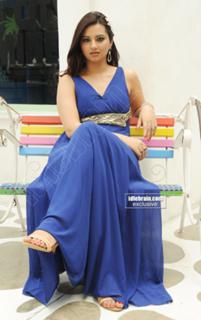 Isha Chawla feet photo 2