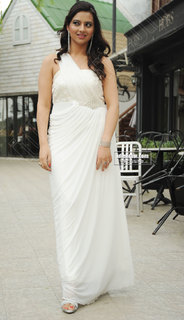 Isha Chawla feet photo 10