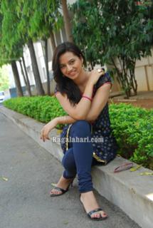 Isha Chawla feet photo 3
