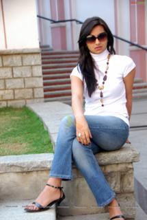 Isha Chawla feet photo 19