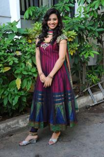 Isha Chawla feet photo 1